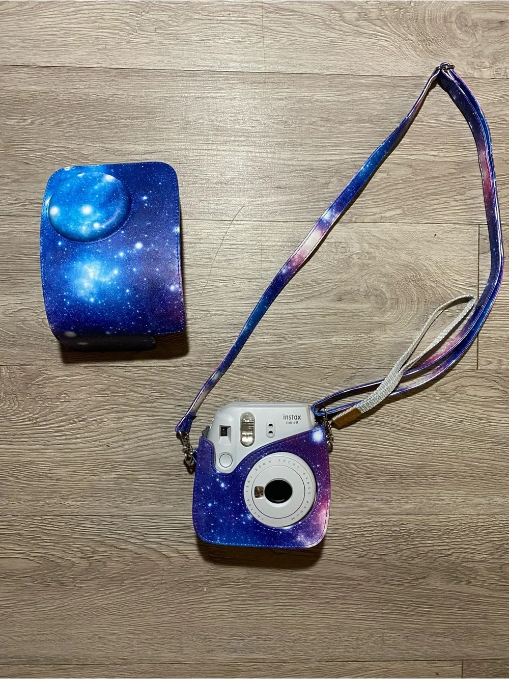 FujiFilm Instax Mini 9 + Case